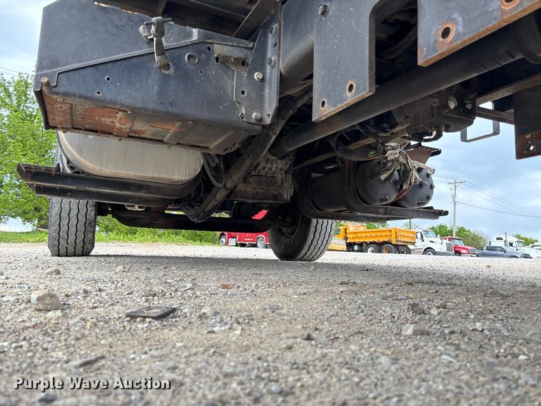 image for item FC5702 2011 International 7500 dump truck
