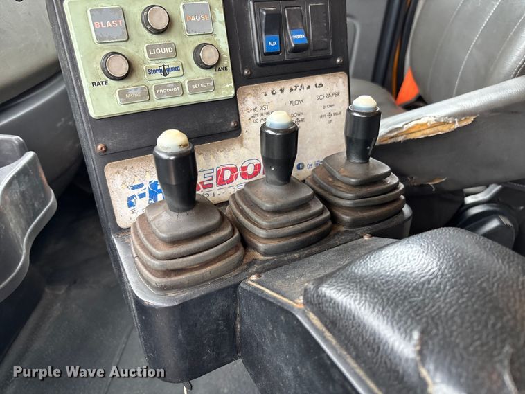image for item FC5702 2011 International 7500 dump truck
