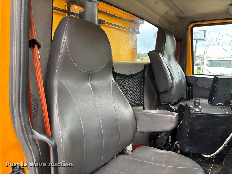image for item FC5702 2011 International 7500 dump truck
