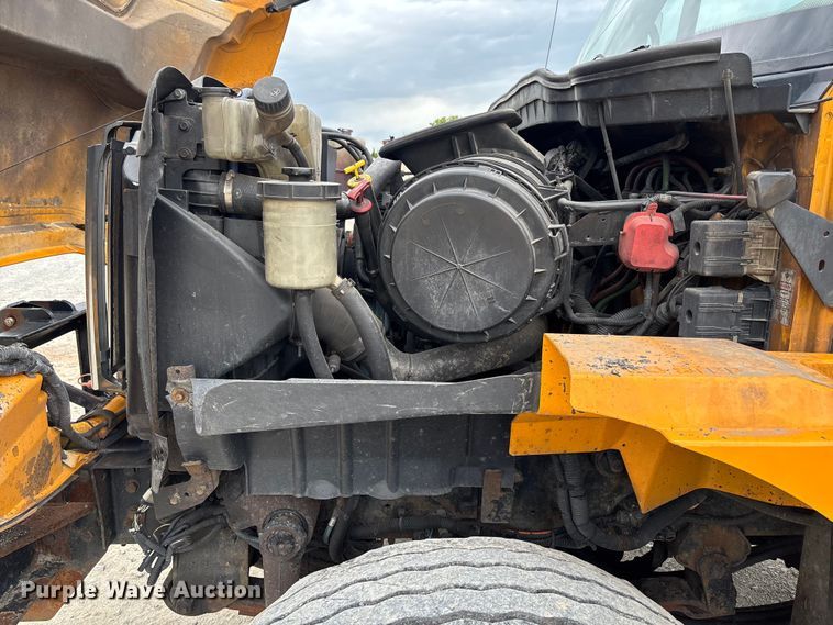image for item FC5702 2011 International 7500 dump truck