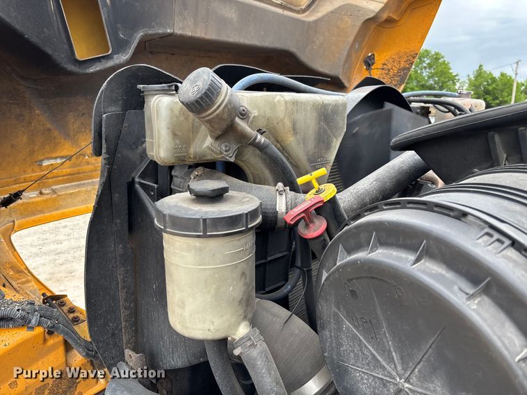 image for item FC5702 2011 International 7500 dump truck