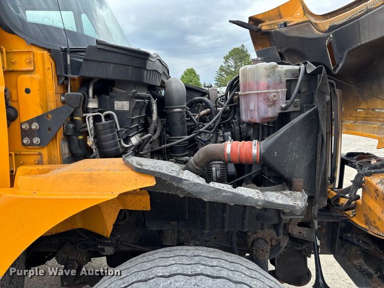 image for item FC5702 2011 International 7500 dump truck