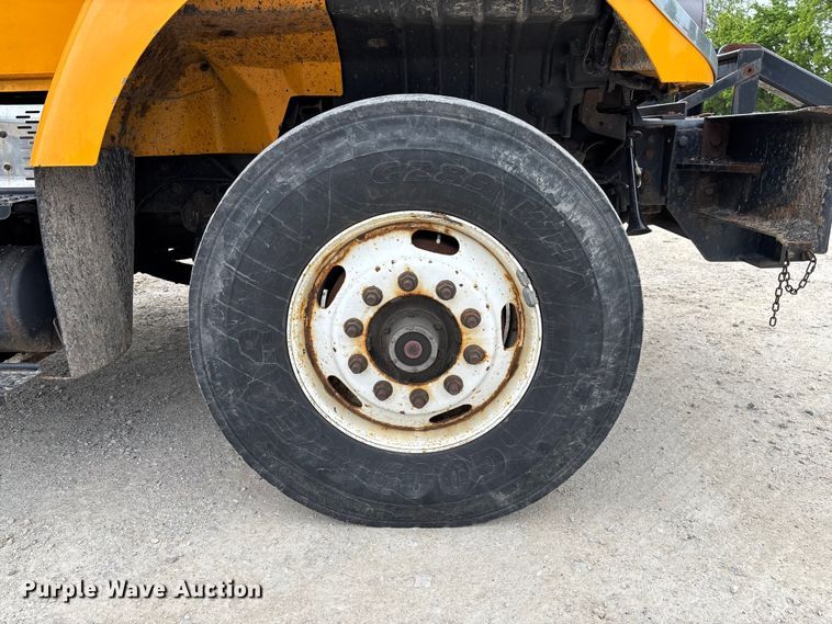 image for item FC5702 2011 International 7500 dump truck