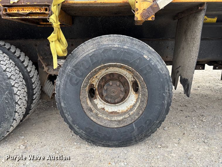 image for item FC5702 2011 International 7500 dump truck