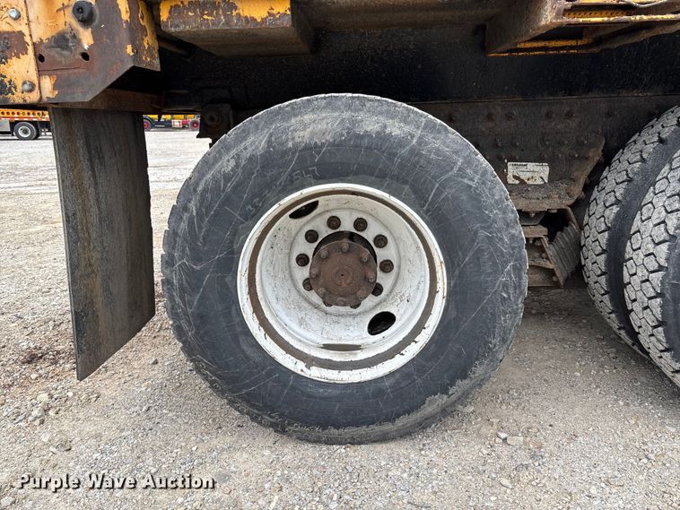 image for item FC5702 2011 International 7500 dump truck
