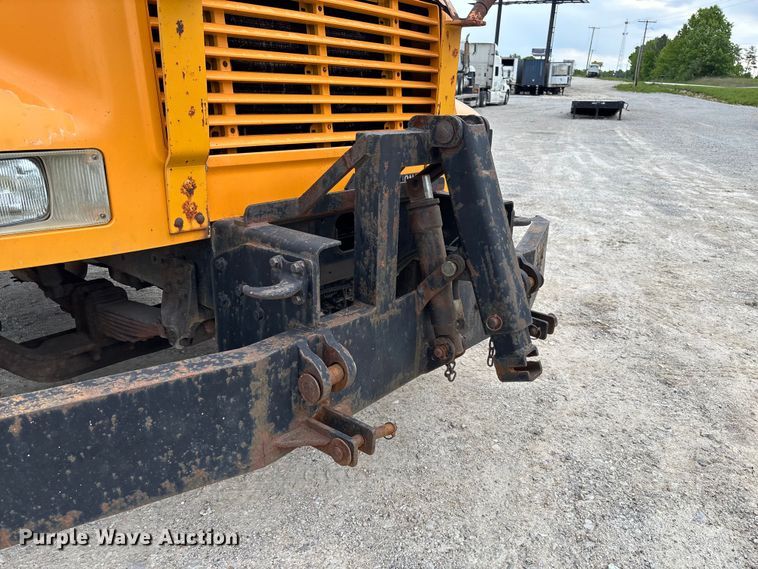 image for item FC5703 2001 International 4900 Crew Cab dump truck