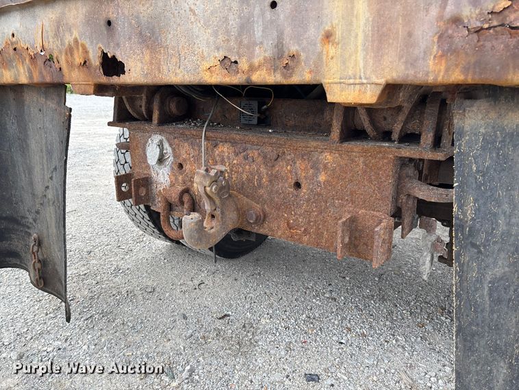image for item FC5703 2001 International 4900 Crew Cab dump truck