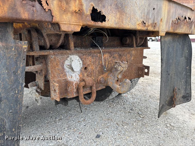 image for item FC5703 2001 International 4900 Crew Cab dump truck