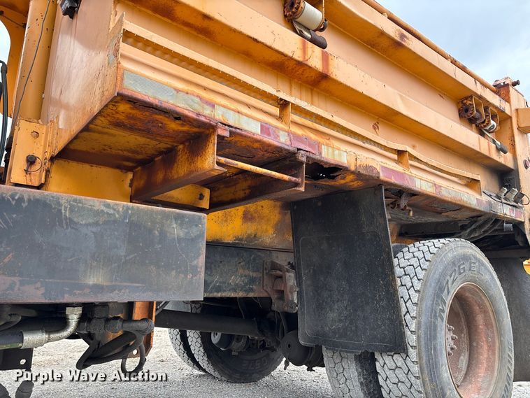 image for item FC5703 2001 International 4900 Crew Cab dump truck