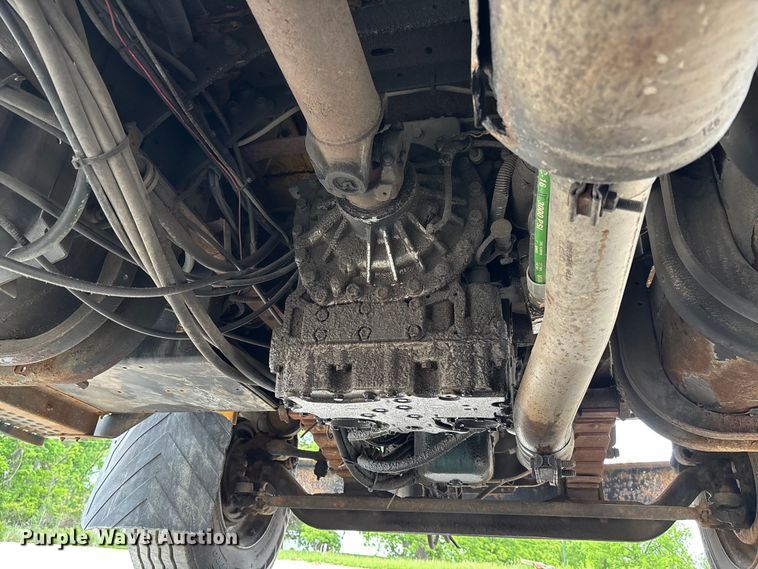 image for item FC5703 2001 International 4900 Crew Cab dump truck