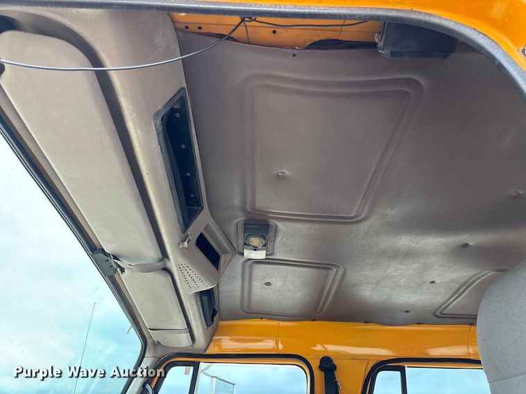 image for item FC5703 2001 International 4900 Crew Cab dump truck