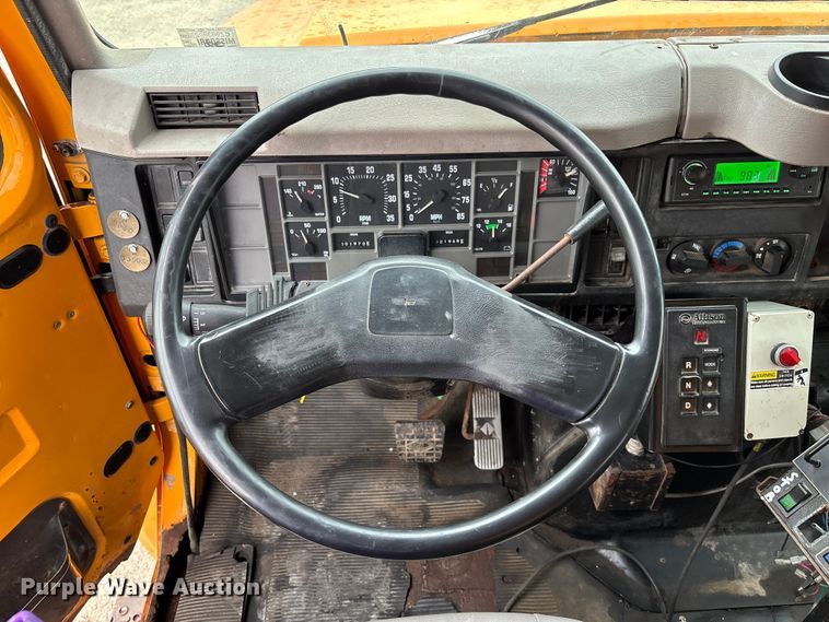 image for item FC5703 2001 International 4900 Crew Cab dump truck