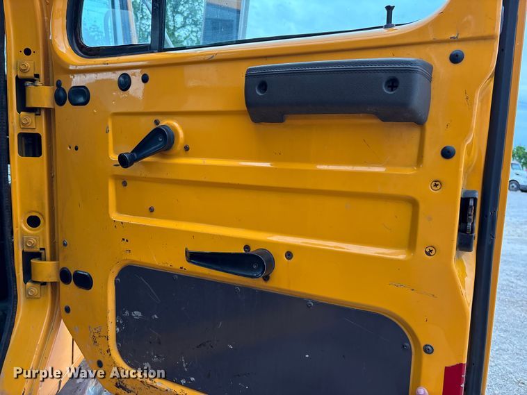 image for item FC5703 2001 International 4900 Crew Cab dump truck