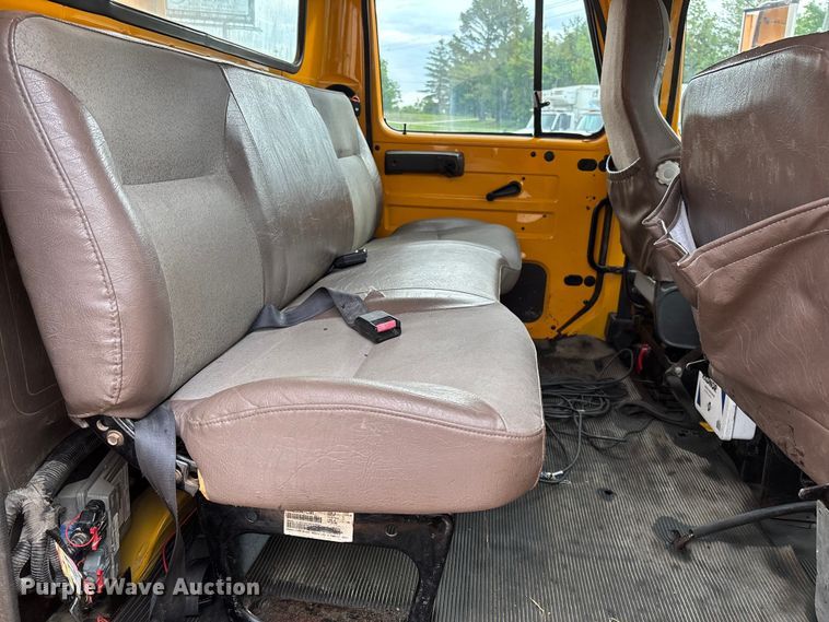image for item FC5703 2001 International 4900 Crew Cab dump truck