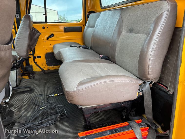 image for item FC5703 2001 International 4900 Crew Cab dump truck