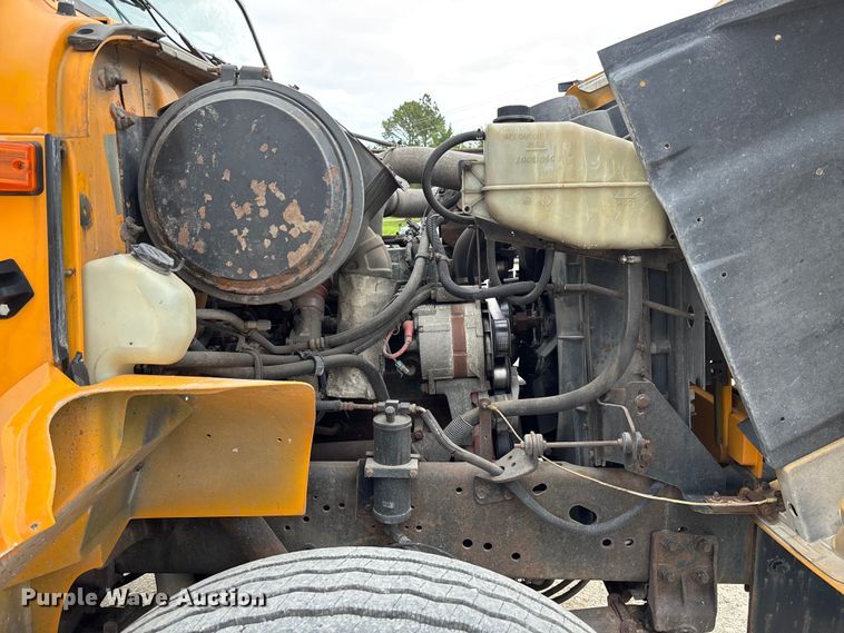 image for item FC5703 2001 International 4900 Crew Cab dump truck