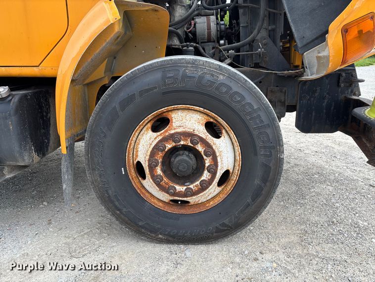 image for item FC5703 2001 International 4900 Crew Cab dump truck