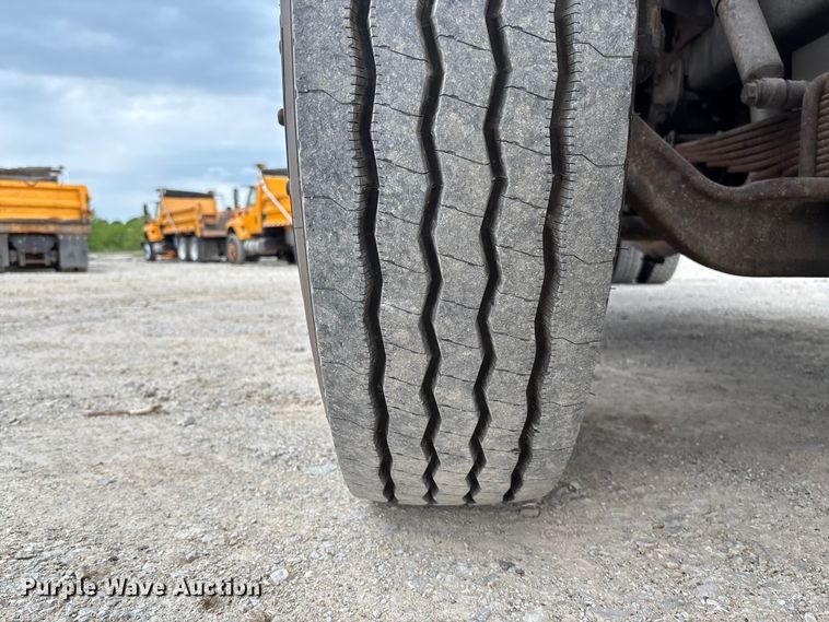 image for item FC5703 2001 International 4900 Crew Cab dump truck