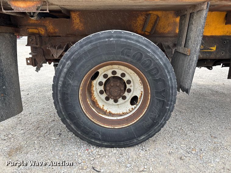 image for item FC5703 2001 International 4900 Crew Cab dump truck