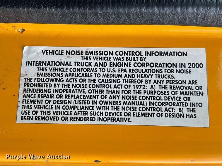 image for item FC5703 2001 International 4900 Crew Cab dump truck