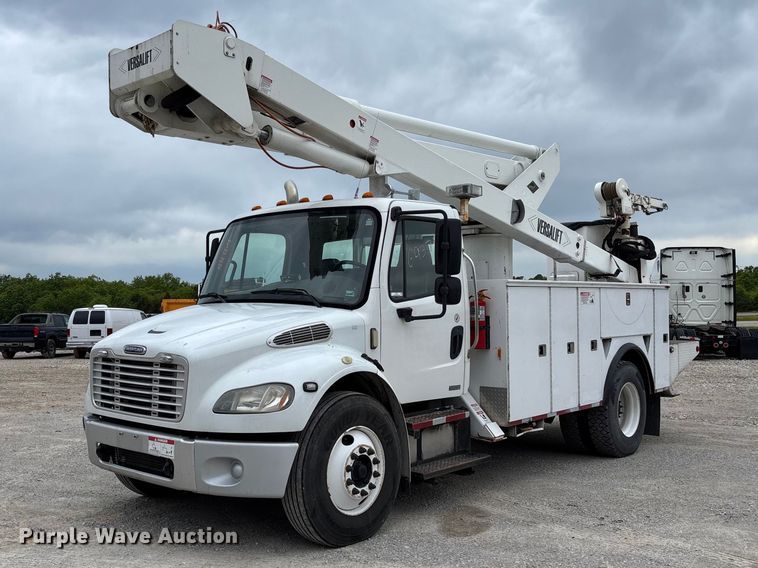 image for item FC5704 2007 Freightliner Business Class M2 bucket truck