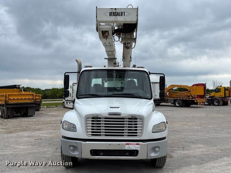 image for item FC5704 2007 Freightliner Business Class M2 bucket truck