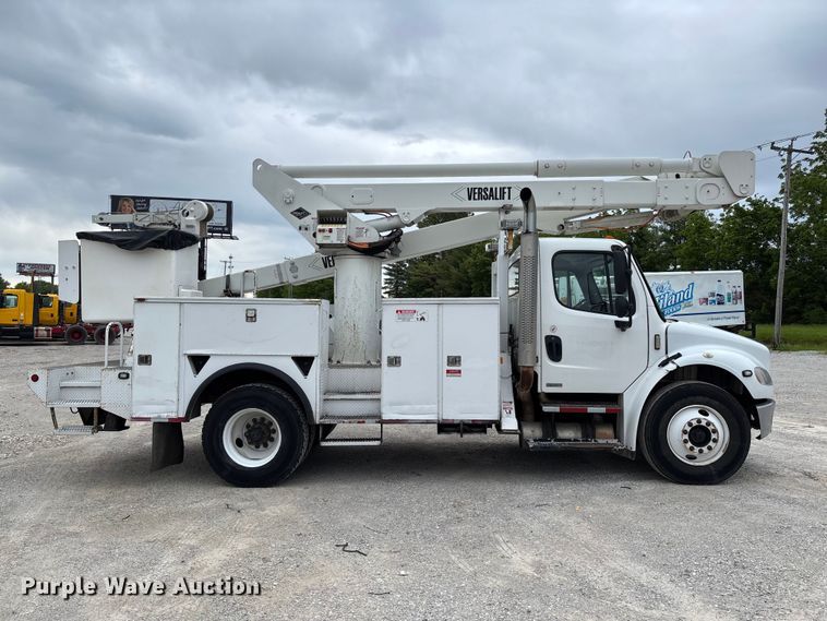 image for item FC5704 2007 Freightliner Business Class M2 bucket truck