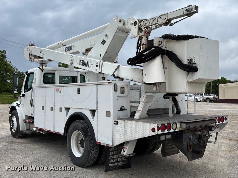 image for item FC5704 2007 Freightliner Business Class M2 bucket truck