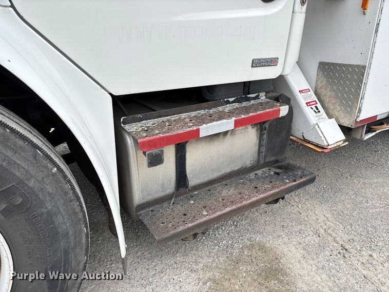 image for item FC5704 2007 Freightliner Business Class M2 bucket truck