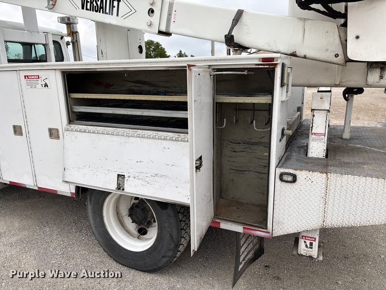 image for item FC5704 2007 Freightliner Business Class M2 bucket truck