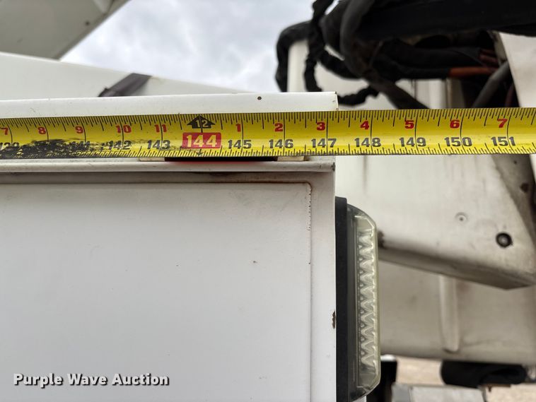 image for item FC5704 2007 Freightliner Business Class M2 bucket truck