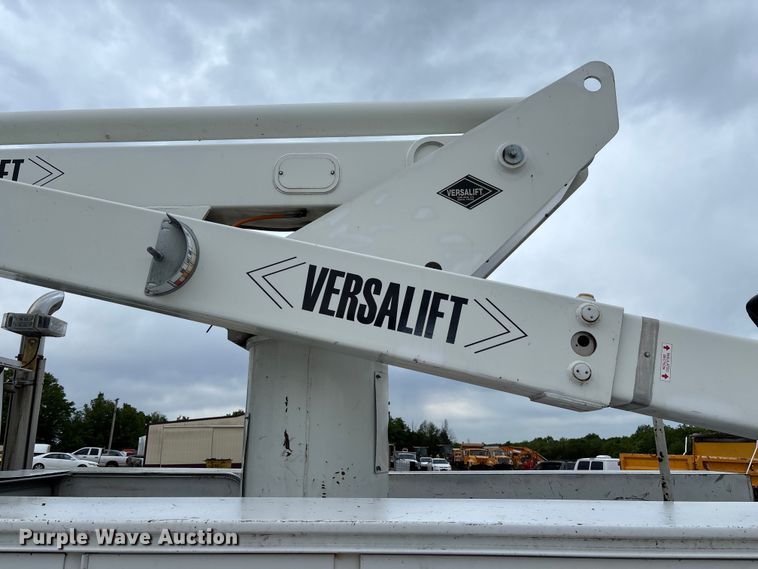 image for item FC5704 2007 Freightliner Business Class M2 bucket truck