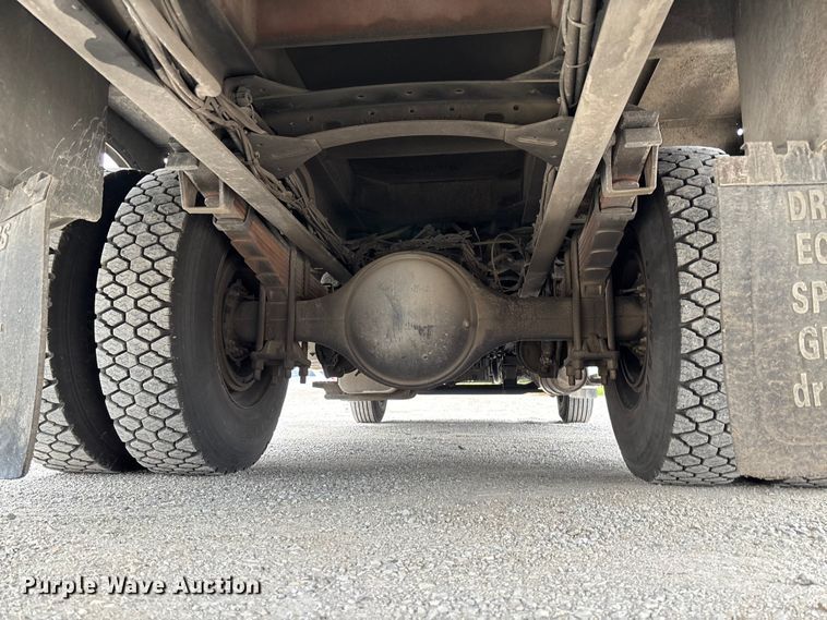 image for item FC5704 2007 Freightliner Business Class M2 bucket truck
