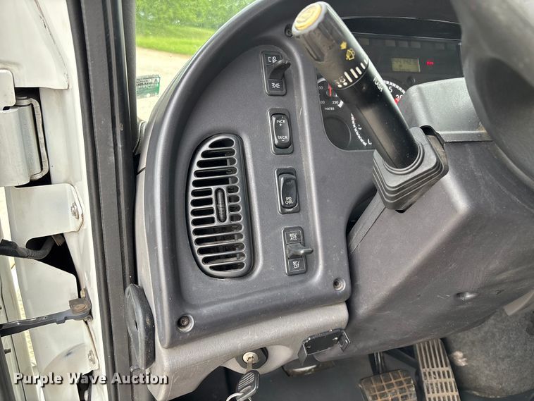 image for item FC5704 2007 Freightliner Business Class M2 bucket truck