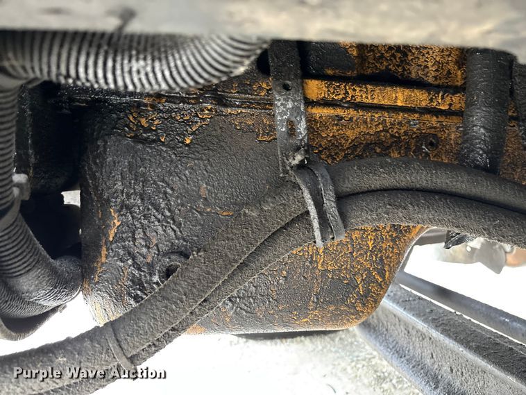 image for item FC5704 2007 Freightliner Business Class M2 bucket truck