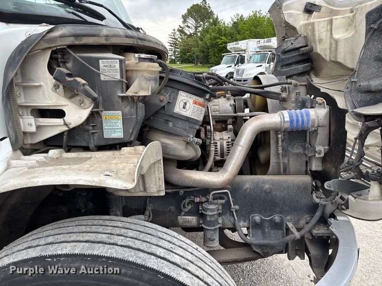 image for item FC5704 2007 Freightliner Business Class M2 bucket truck