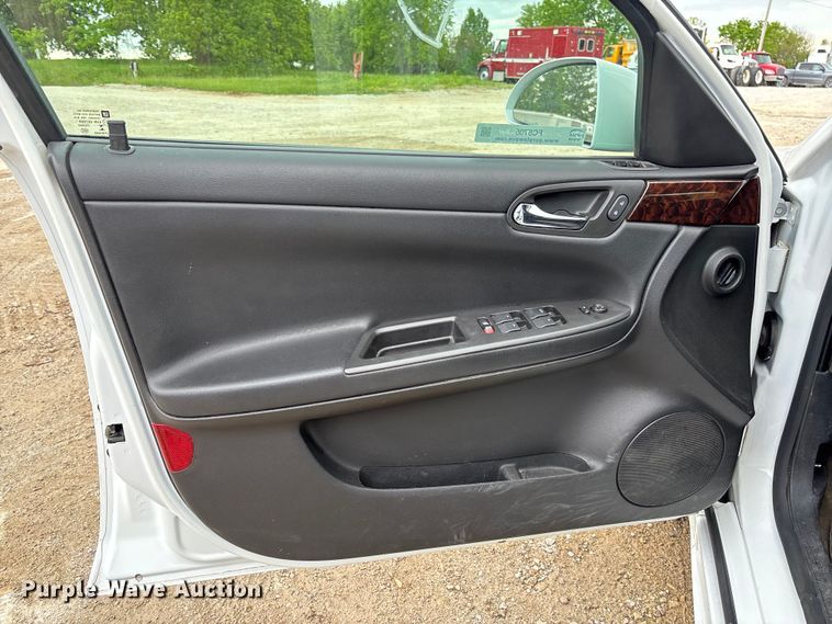 image for item FC5705 2015 Chevrolet Impala Limited 
