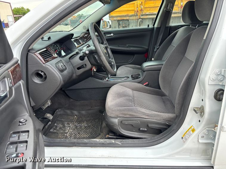 image for item FC5705 2015 Chevrolet Impala Limited 