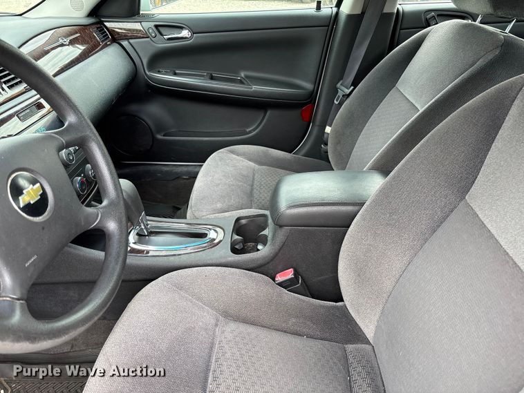 image for item FC5705 2015 Chevrolet Impala Limited 