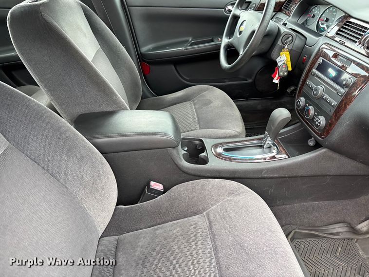 image for item FC5705 2015 Chevrolet Impala Limited 