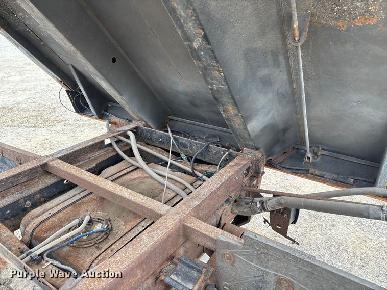 image for item FC5706 2015 Ford F350 Super Duty XL Ext. Cab dump bed pickup truck
