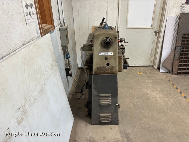 image for item FC5726 Clausing 5936 lathe