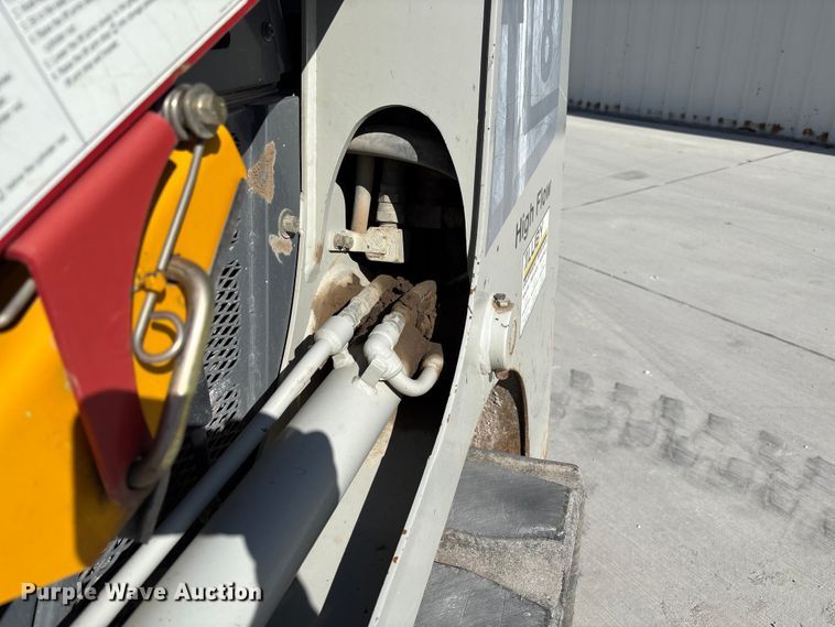 image for item FC5730 2015 Takeuchi TL8 tracked skid steer loader