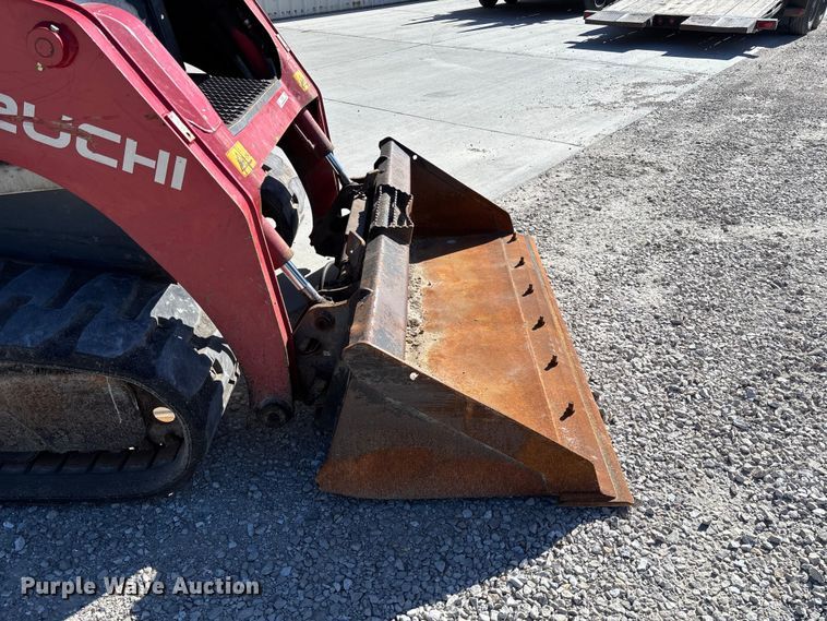 image for item FC5730 2015 Takeuchi TL8 tracked skid steer loader