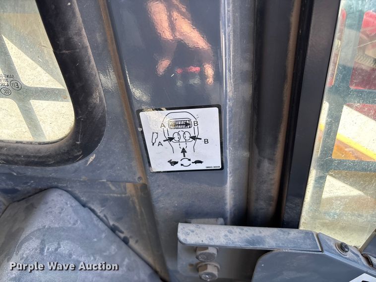image for item FC5730 2015 Takeuchi TL8 tracked skid steer loader