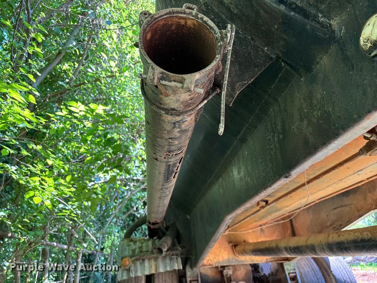 image for item FG0354 2010 Trailmaster Tanks, Inc. oil tank trailer