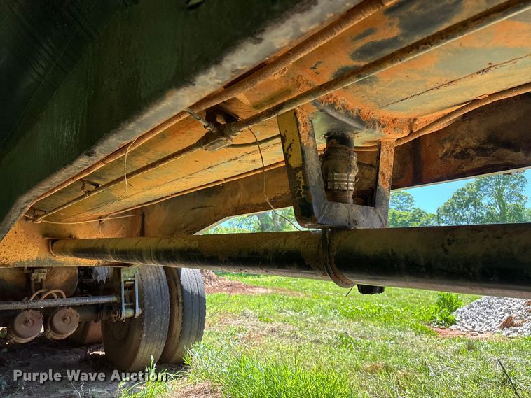 image for item FG0354 2010 Trailmaster Tanks, Inc. oil tank trailer