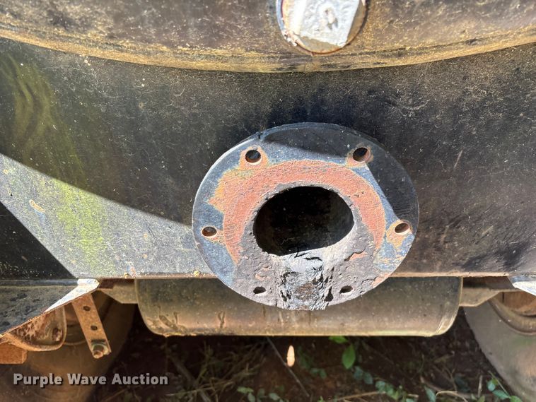 image for item FG0354 2010 Trailmaster Tanks, Inc. oil tank trailer