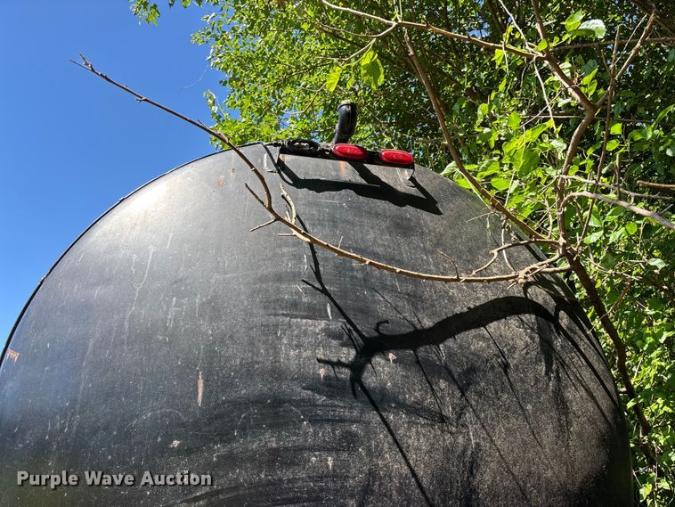 image for item FG0354 2010 Trailmaster Tanks, Inc. oil tank trailer