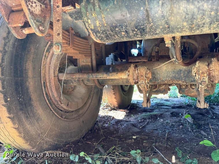 image for item FG0354 2010 Trailmaster Tanks, Inc. oil tank trailer